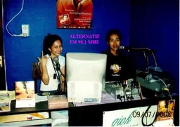 Logo de Alternatif radio jakarta