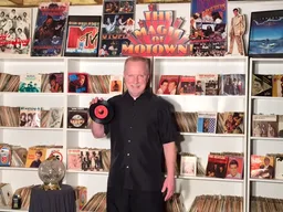 Logo de KVKVI - Music Mike's Flashback Favorites