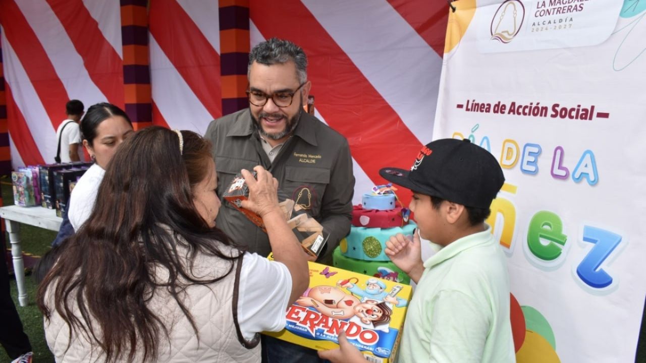 Alcaldía La Magdalena Contreras festeja a niños y niñas con juguetes y espectáculos infantiles