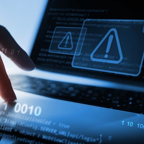 Address bar shows hp.com. Browser displays scammers’ malicious text anyway.
